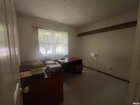 3301 Forsyth Dr, Springfield, IL 62704 photo 5