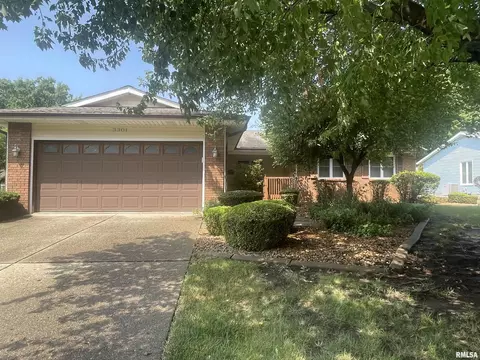 3301 Forsyth Dr, Springfield, IL 62704
