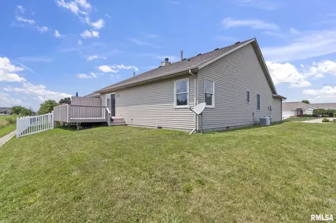 Exterior - 3904 Lear Dr, Springfield, IL 62711 photo 4 of 7