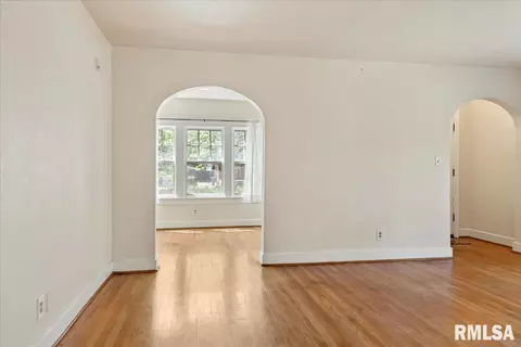 2524 S 6th St, Springfield, IL 62703 photo 7