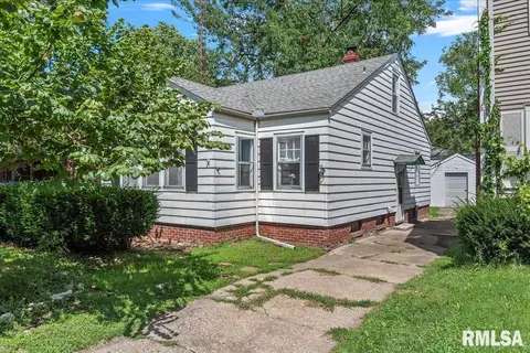 2524 S 6th St, Springfield, IL 62703 photo 4