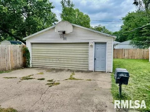 1604 Fairfield Dr, Springfield, IL 62702 photo 17