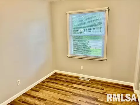 1604 Fairfield Dr, Springfield, IL 62702 photo 15