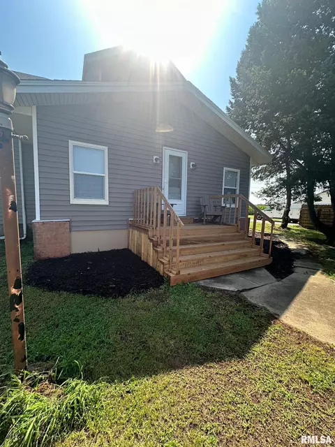 831 Neelyville Rd, Chapin, IL 62628