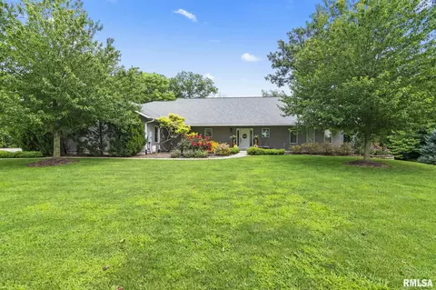 15150 Rocky St, Athens, IL 62613