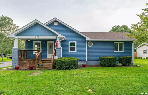 225 S Washington St, Lincoln, IL 62656