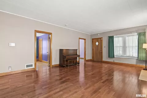 2339 Yale Blvd, Springfield, IL 62703 photo 5