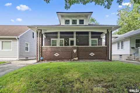 2339 Yale Blvd, Springfield, IL 62703
