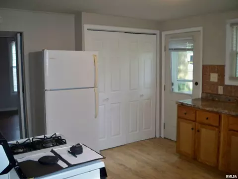 912 W Calhoun Ave, Springfield, IL 62702 photo 10