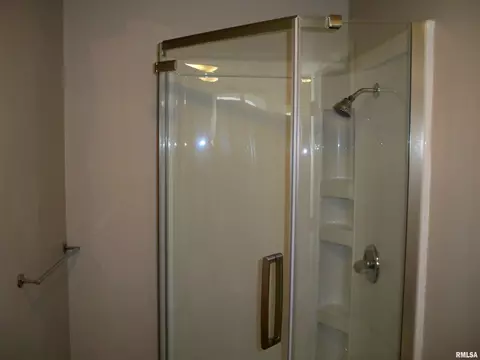 912 W Calhoun Ave, Springfield, IL 62702 photo 16