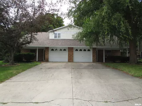 11 B Stevenson Dr # A, Jacksonville, IL 62650