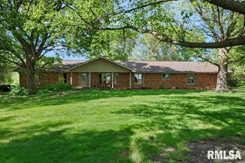6901 Iles Ave, Berlin, IL 62670