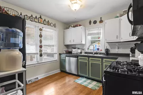 2251 Yale Blvd, Springfield, IL 62703 photo 12