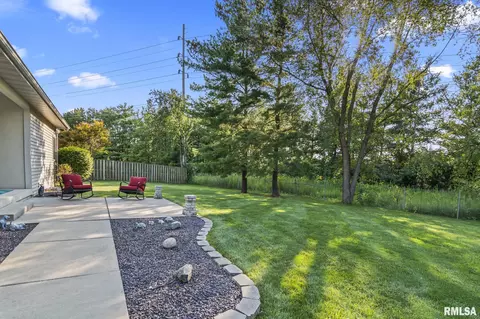 613 Silver Spring Dr, Springfield, IL 62702 photo 9