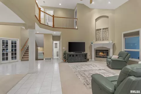 613 Silver Spring Dr, Springfield, IL 62702 photo 19