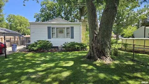 3152 S 3rd St, Springfield, IL 62703 photo 2
