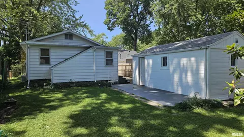 3152 S 3rd St, Springfield, IL 62703 photo 6
