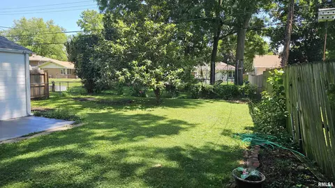 3152 S 3rd St, Springfield, IL 62703 photo 7