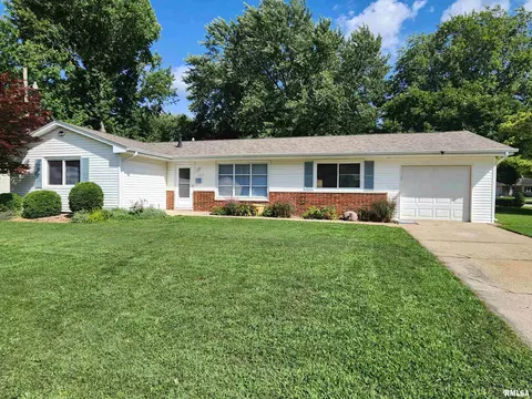 104 Glen Aire Dr, Springfield, IL 62703