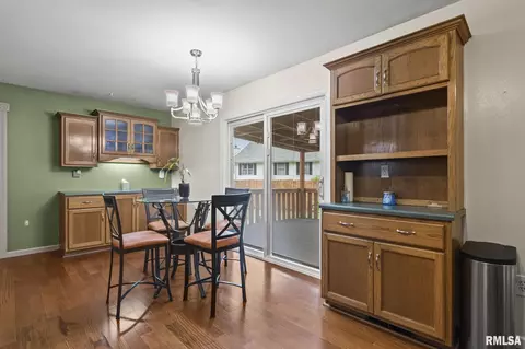 2100 Warwick, Springfield, IL 62704 photo 7