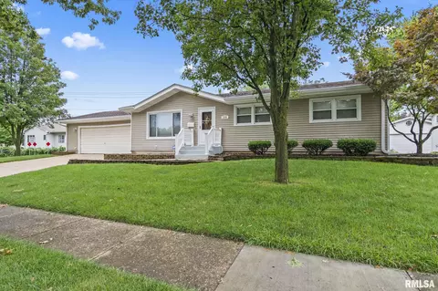 2100 Warwick, Springfield, IL 62704