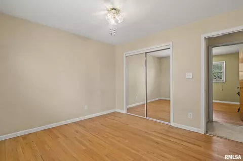 2100 Warwick, Springfield, IL 62704 photo 20