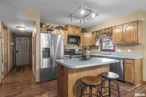2812 Wellington Dr, Springfield, IL 62703 photo 8