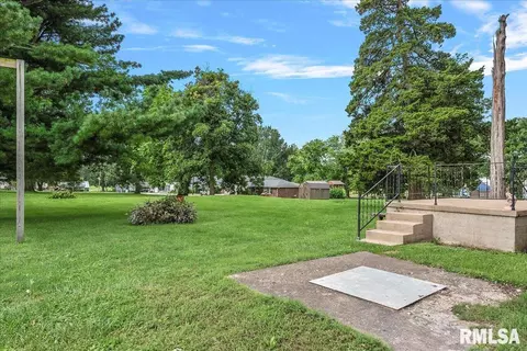 586 Moore St, Milton, IL 62352 photo 7