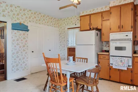 586 Moore St, Milton, IL 62352 photo 15