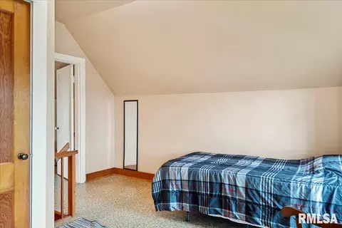586 Moore St, Milton, IL 62352 photo 32
