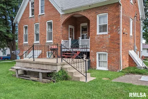 586 Moore St, Milton, IL 62352 photo 6