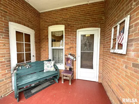 586 Moore St, Milton, IL 62352 photo 10