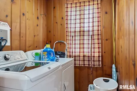 586 Moore St, Milton, IL 62352 photo 17