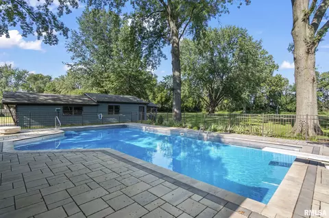 Exterior - 7000 Gardenview, Springfield, IL 62712 photo 4 of 13