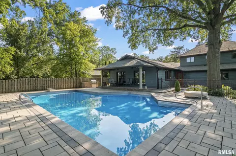 Exterior - 7000 Gardenview, Springfield, IL 62712 photo 7 of 13