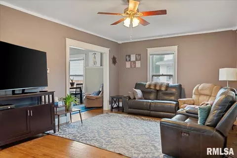 1305 S Walnut St, Springfield, IL 62704 photo 6