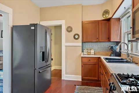 1305 S Walnut St, Springfield, IL 62704 photo 15