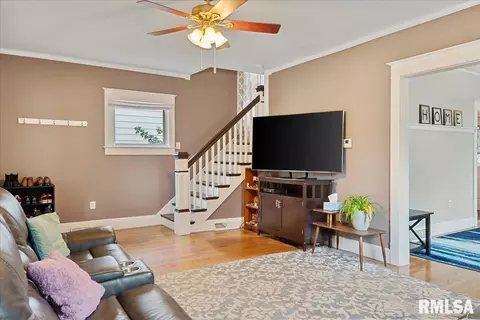 1305 S Walnut St, Springfield, IL 62704 photo 9