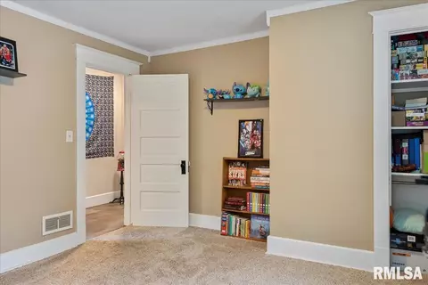 1305 S Walnut St, Springfield, IL 62704 photo 27