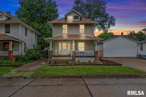 1305 S Walnut St, Springfield, IL 62704