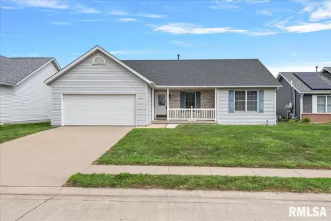 72 Frank St, New Berlin, IL 62670
