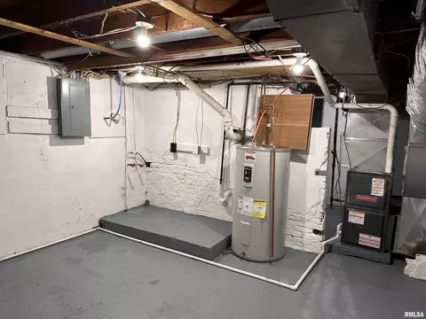 Other - 1749 N Milton Ave, Grandview, IL 62702 photo 2 of 11