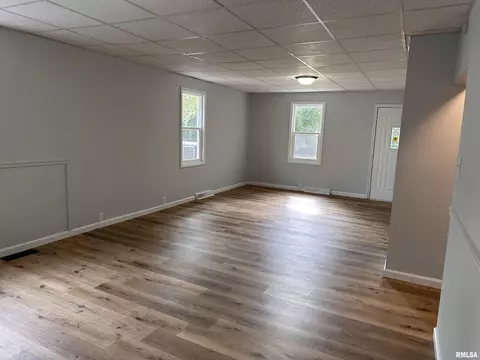 Living - 1749 N Milton Ave, Grandview, IL 62702 photo 2 of 2