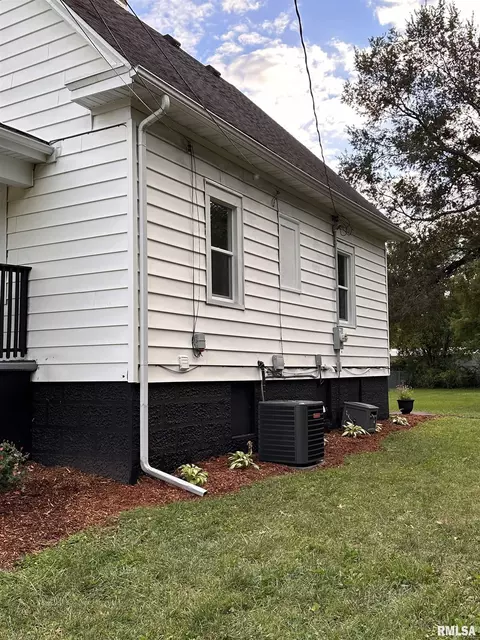Other - 1749 N Milton Ave, Grandview, IL 62702 photo 10 of 11