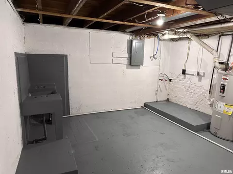 Other - 1749 N Milton Ave, Grandview, IL 62702 photo 3 of 11