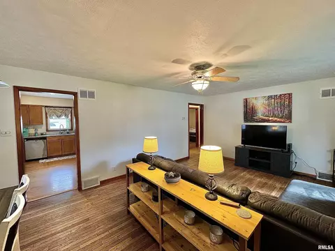 Other - 1813 Grant St, Springfield, IL 62703 photo 2 of 17