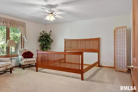 Bedroom - 799 Shoshoni Dr, Springfield, IL 62711 photo 1 of 5
