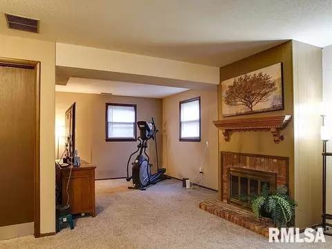 200 Nottingham Rd, Springfield, IL 62704 photo 27