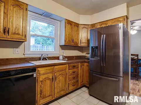 200 Nottingham Rd, Springfield, IL 62704 photo 17