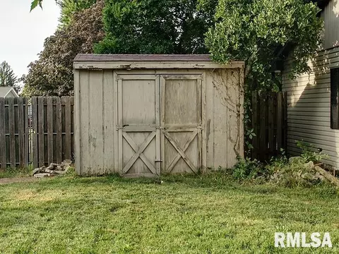 200 Nottingham Rd, Springfield, IL 62704 photo 9